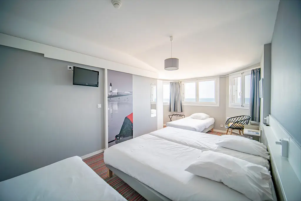 chambre vue mer quadruple familiale à Les Sables d'Olonne hôtel La Villa Saint Jean