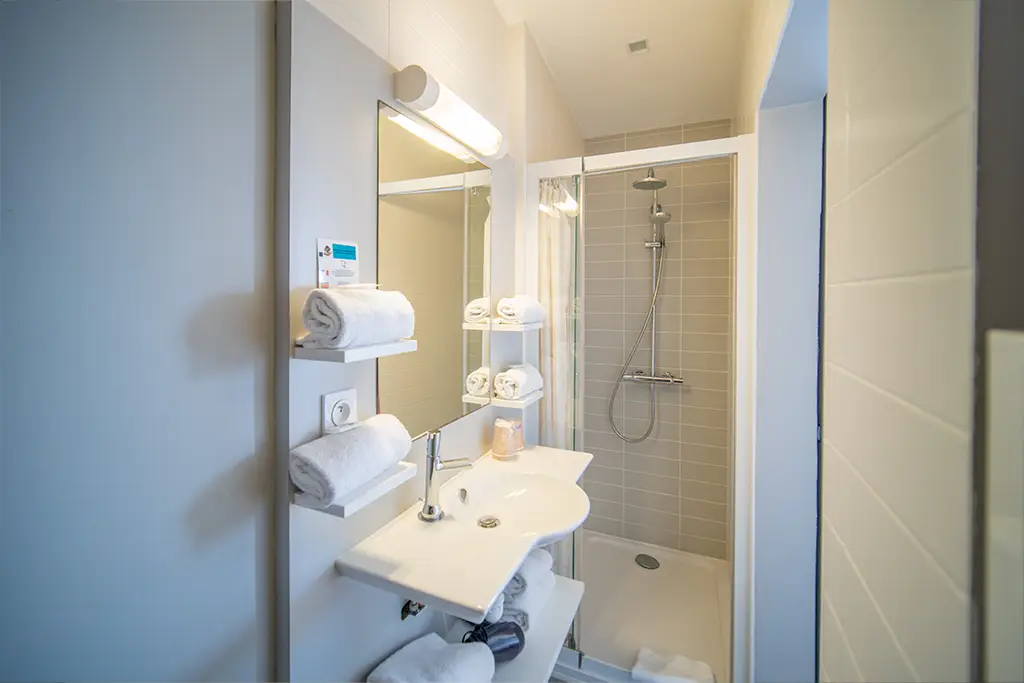 chambre face mer quadruple familiale à Les Sables d'Olonne hôtel La Villa Saint Jean