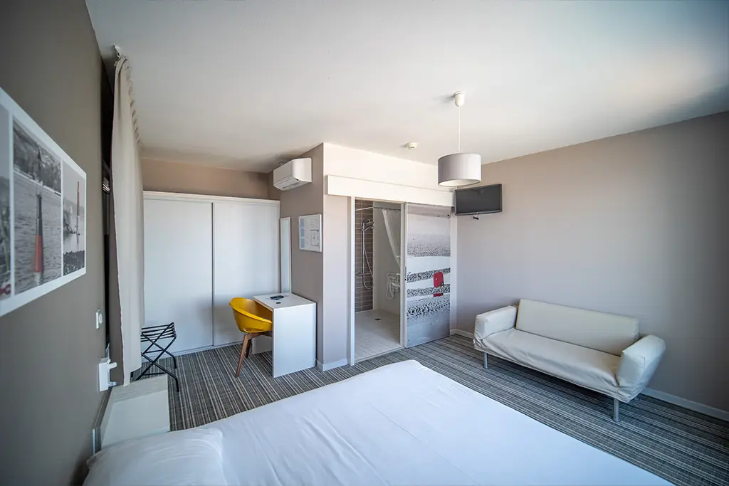 chambre avec accès PMR Les Sables d'Olonne hôtel La Villa Saint Jean