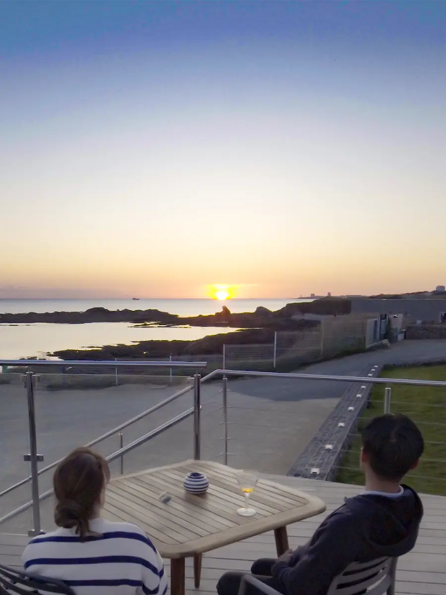 terrasse-face-mer-soiree-sables-olonne-villa-saint-jean
